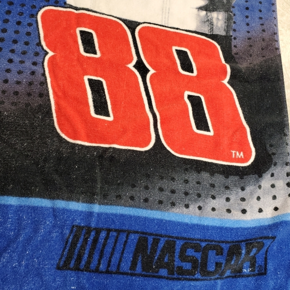 ⛱ Dale Jr 88 Nascar Beach Towel - Picture 3 of 16